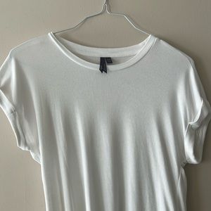 Orb soft, ribbed tee